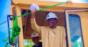 Kirikasamma Community Rejoices as gov’ Namadi Flags Off Road, Power Projects